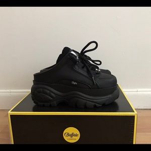 Buffalo London Platform Sneaker